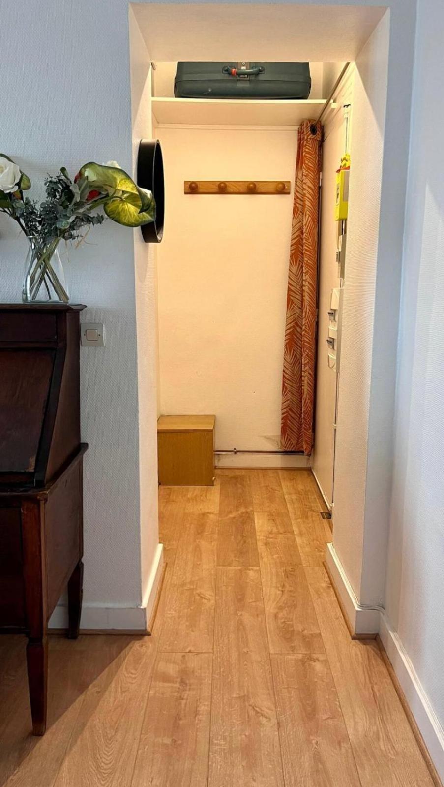 Appartement Nid Et Confortable Parijs